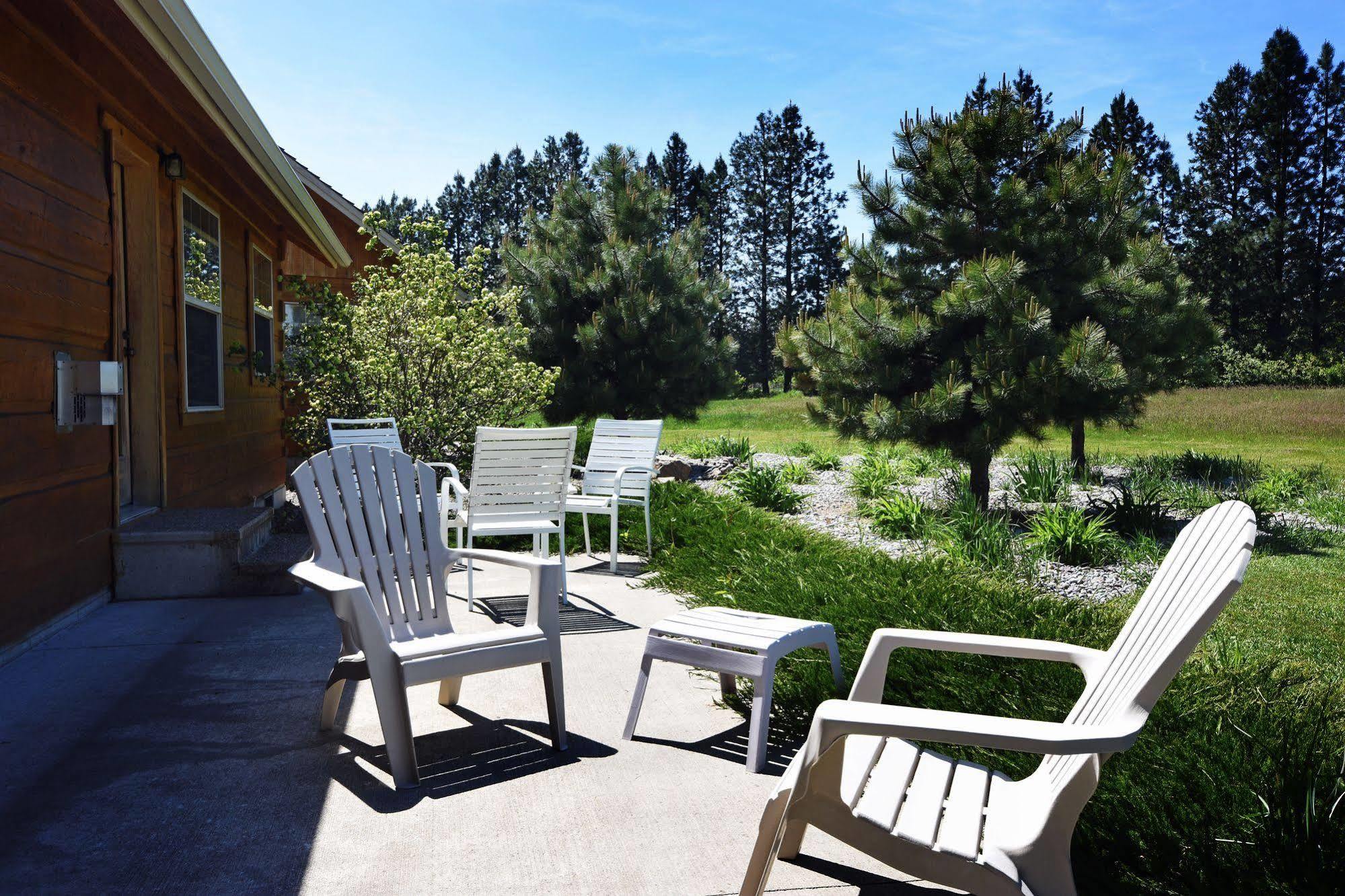 Bad Rock Bed And Breakfast Inn Columbia Falls Exterior photo